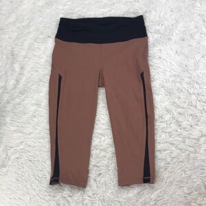 Lululemon Smooth Stride Crop Henna / Black